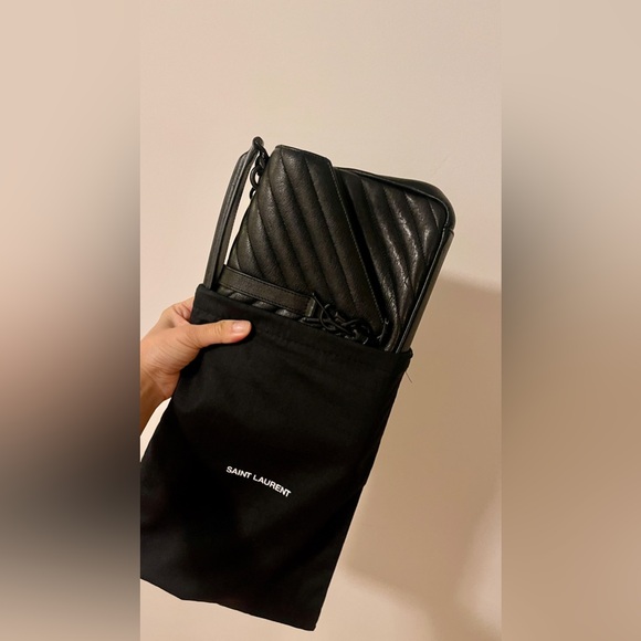 Selling YSL bag
Good condition, used less than 8times - Picture 10 of 10